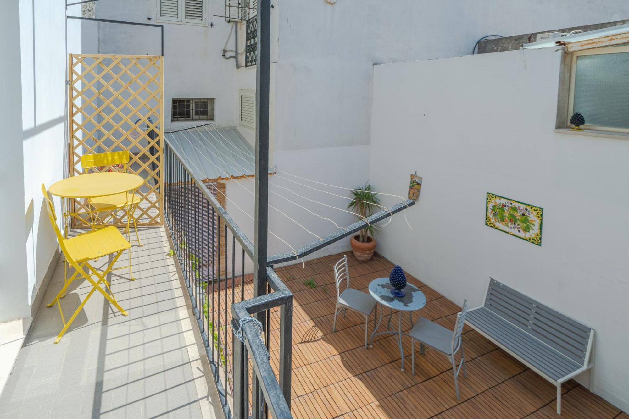 La Mora Couette-café Noto